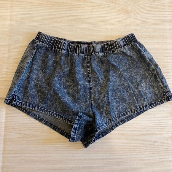 NWOT - Forever 21 - Shorts - Picture 1 of 9